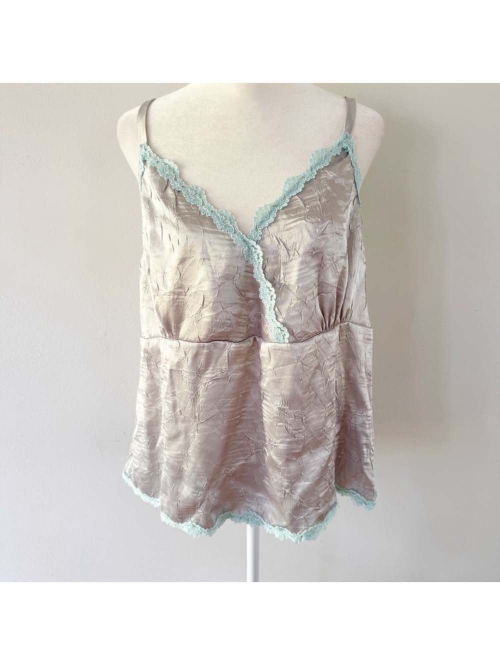 Vintage Old Navy Women Y2K Babydoll Lace Crinkle Satin Cami 1X Fairy Glam Grunge